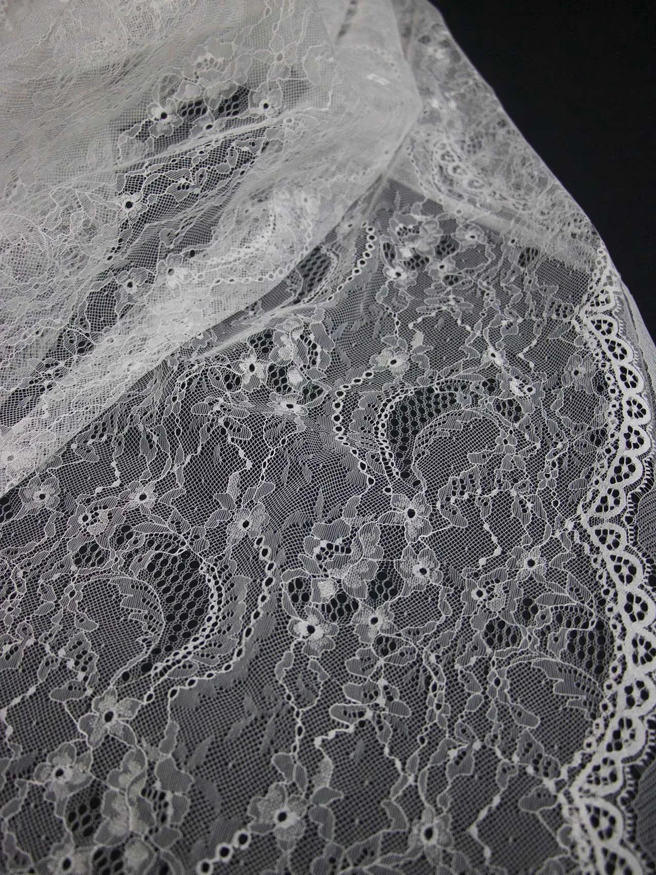إكسسوارات قماش دانتيل مجوف ناعم بعرض 1.6 متر مصنوعة يدويًا من قماش خياطة الملابس الداخلية المزخرف
