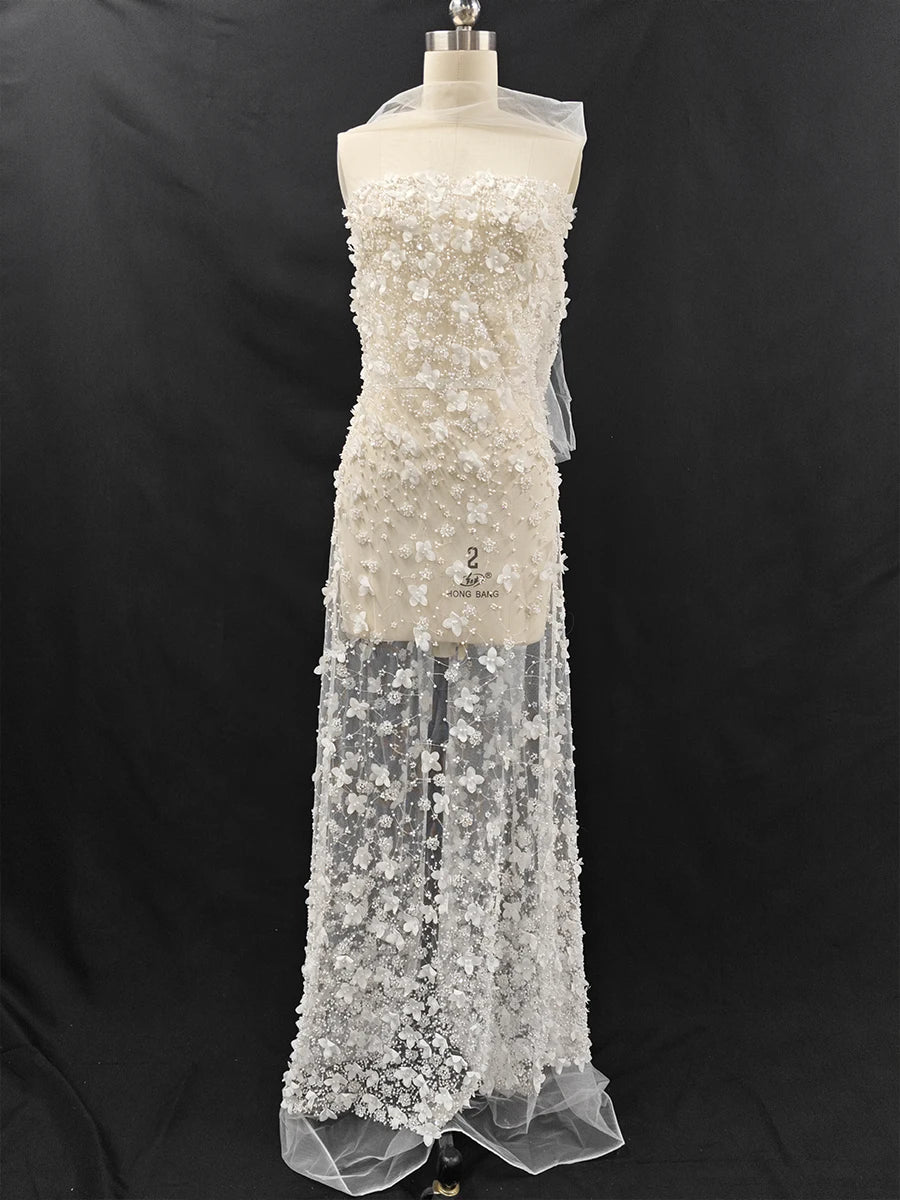 زهور مطرزة بالترتر وبتلات من الخرز وأقمشة مخيطة وفساتين زفاف عصرية وأقمشة يدوية الصنع