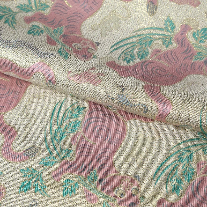 قماش جاكار منسوج بكثافة - مادة ناعمة عالية الجودة للأزياء
