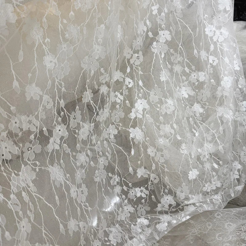 قماش دانتيل على شكل زهرة صغيرة جميلة وناعمة، فستان زفاف، ديكور خلفية ملابس، دانتيل شبكي شفاف