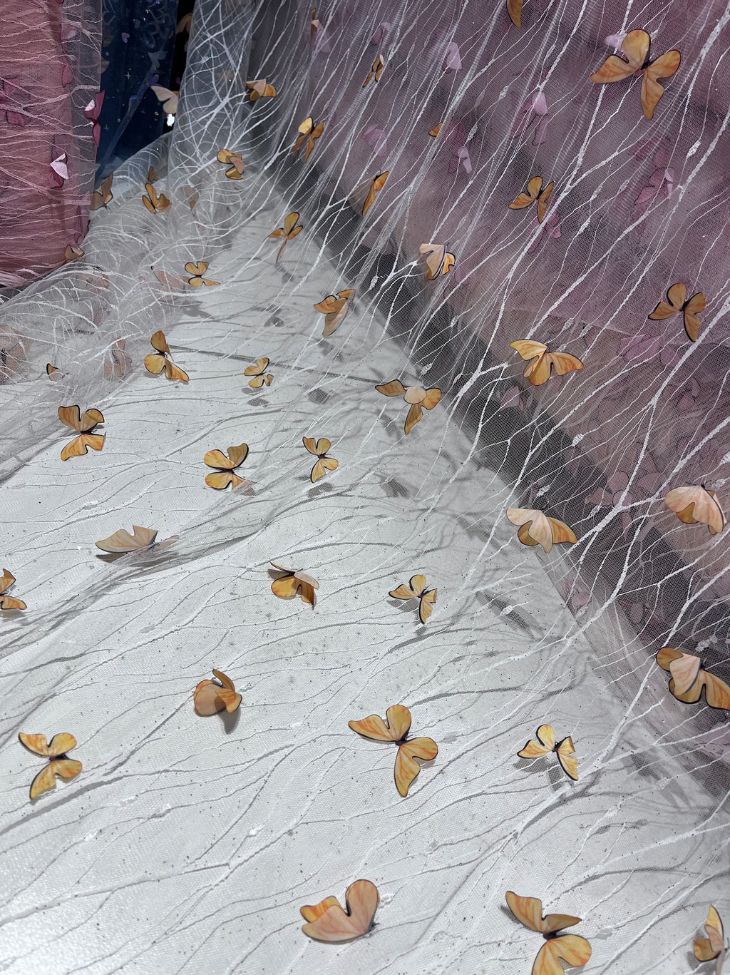 Butterfly Patterned Three-dimensional Embroidery Mesh Fabric For Wedding Dresses, Background Decoration Fabric For Formal Attire