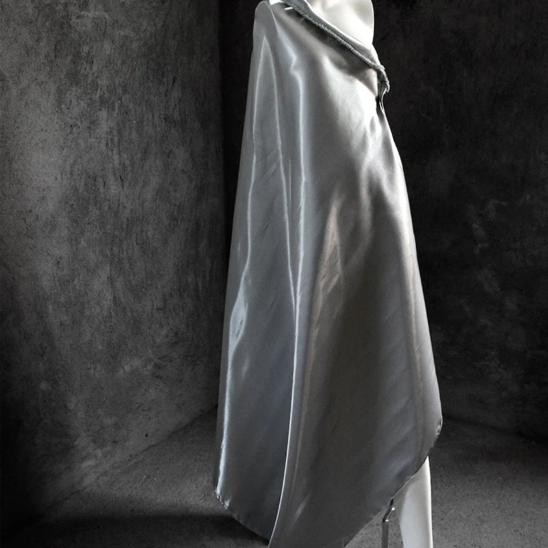 قماش ساتان سائل لامع - شارموز عاكس للملابس المسائية