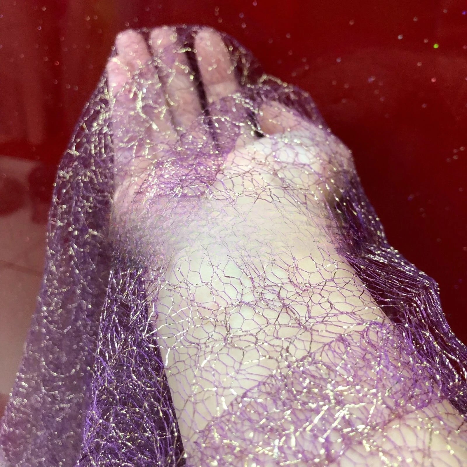 قماش شبكي من الدانتيل الذهبي والفضي غير المنتظم خفيف الوزن وناعم مناسب للفساتين الرسمية وفساتين الزفاف وأغطية الرأس