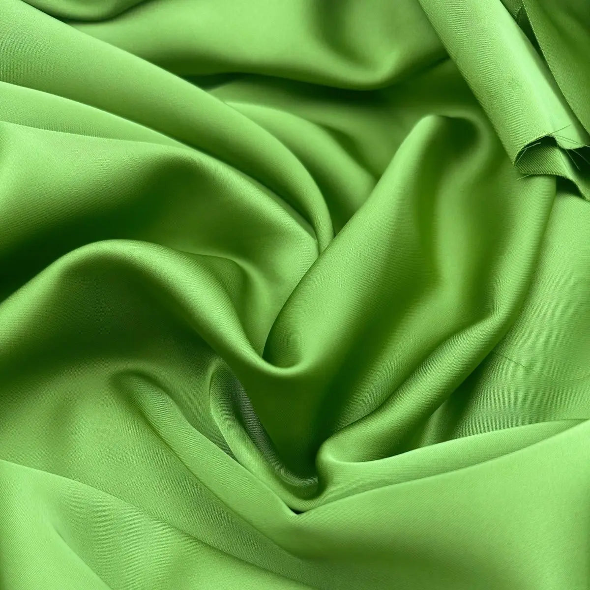 Tejido de acetato de doble cara antiarrugas, suave y brillante, adecuado para vestidos de novia, vestidos formales y ropa de bricolaje hecha a mano.