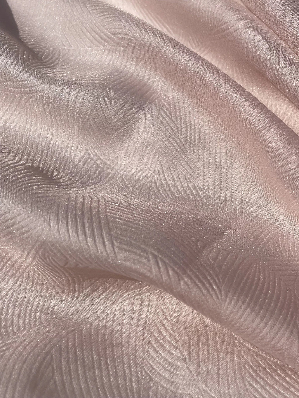 Pearl Leaf Jacquard Fabric - Vintage Textured for Dresses & Décor