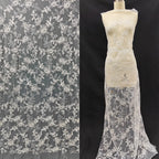 Tela de encaje con bordado de flores blancas crudas, hojas y malla floral bordada, hecha a mano, para decoración de bolsos de boda.