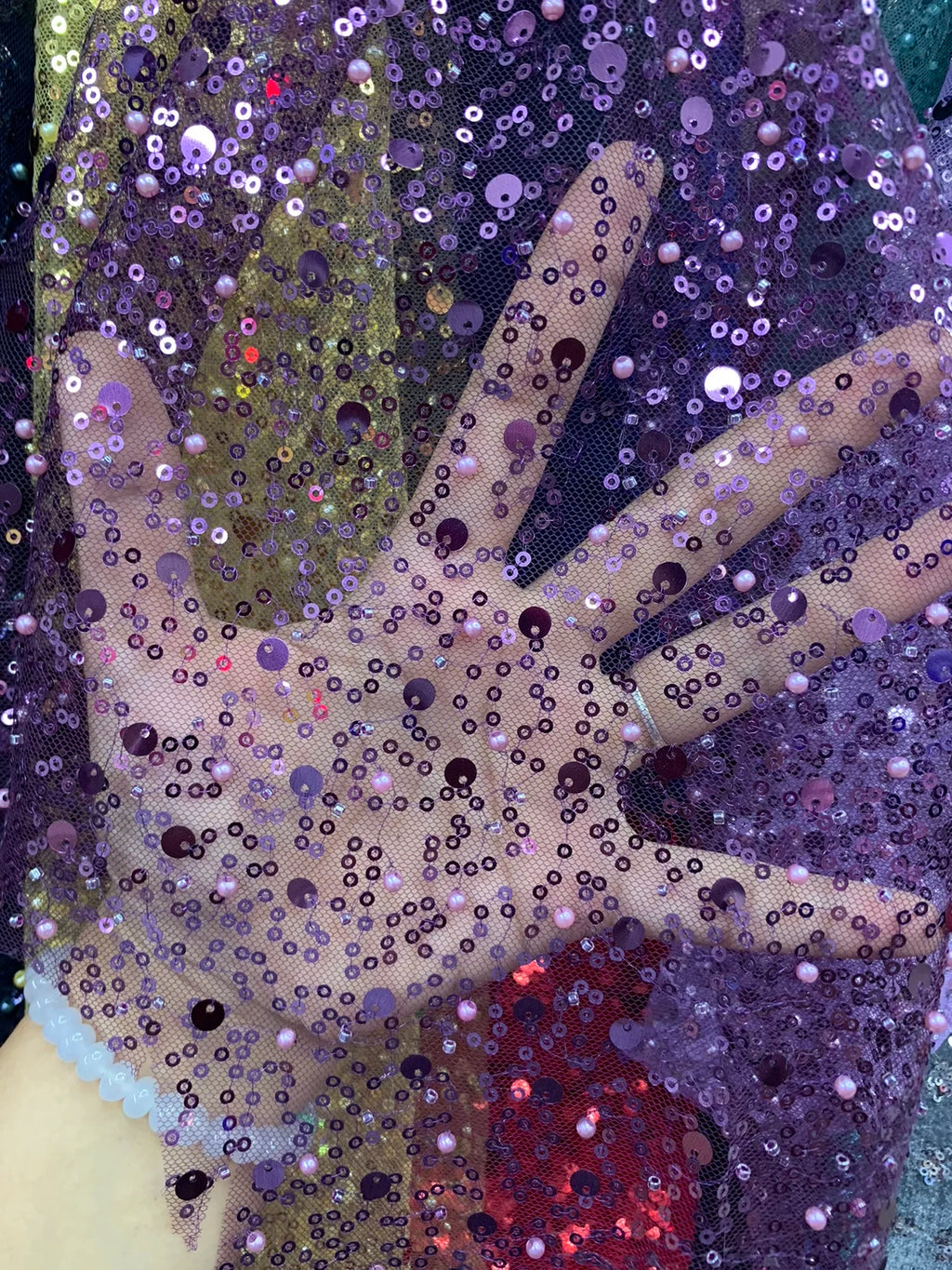 Tela de malla con bordado de perlas y lentejuelas dispersas, adorno de perlas, hecha a mano, para vestido de novia, velo y falda.