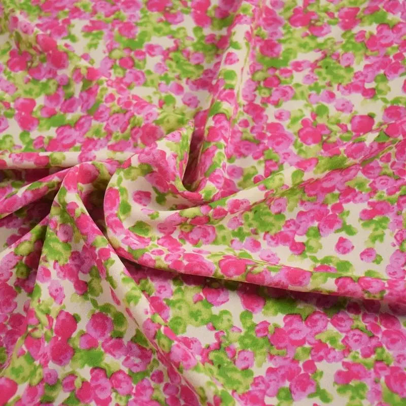 قماش شيفون مزدوج من الكريب الوردي الحلو والأخضر والزهور الصغيرة، مادة ناعمة لفصل الربيع والصيف للفساتين والقمصان وملابس الأطفال