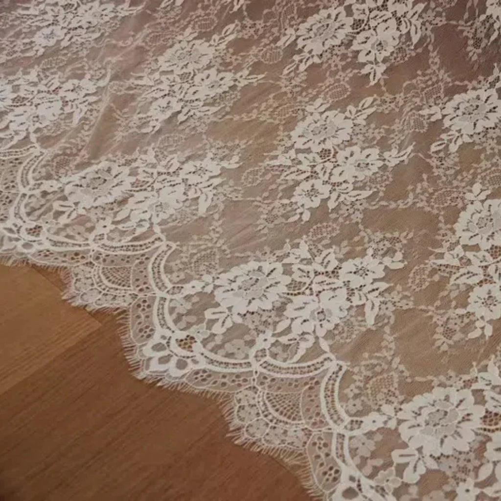 قماش دانتيل الرموش الفرنسي المصنوع يدويًا من الدانتيل الزهري، عرض 1.5 متر * 3 أمتار، مفرش طاولة