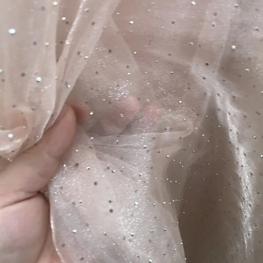 Soft and smooth organza fabric suitable for wedding dresses formal gowns designer fabrics and photography backdrop fabrics