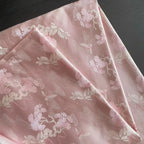 Tela de satén de estilo chino nueva, suave y agradable para la piel, adecuada para vestidos de novia, vestidos formales y ropa de bricolaje hecha a mano.