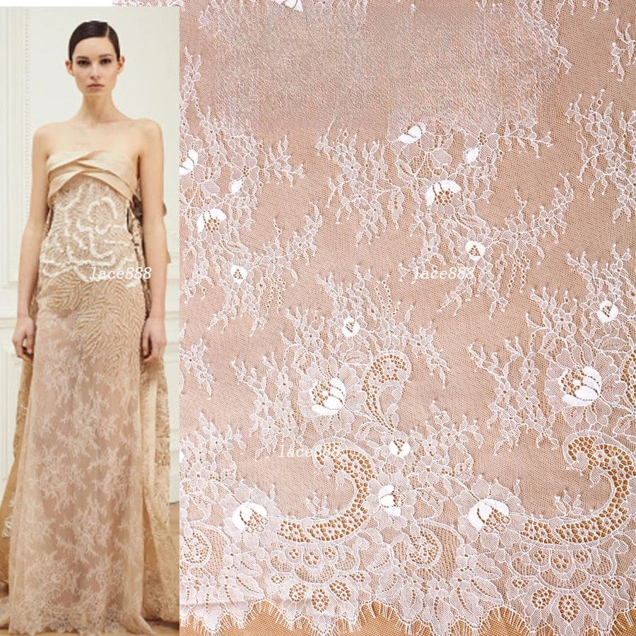 Tejido de encaje fino de alta gama, suave y agradable para la piel, adecuado para vestidos de novia, vestidos formales y telas de ropa de bricolaje hechas a mano.