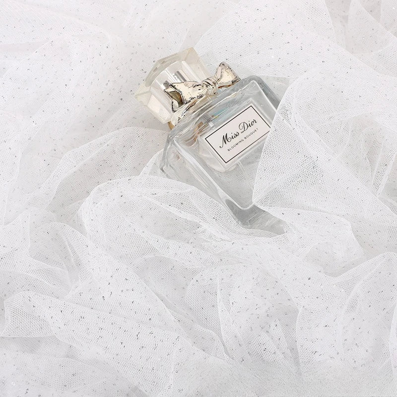 Tejido de red Yindianpin adecuado para vestidos, vestidos de novia y otras prendas, así como para proyectos de bricolaje.