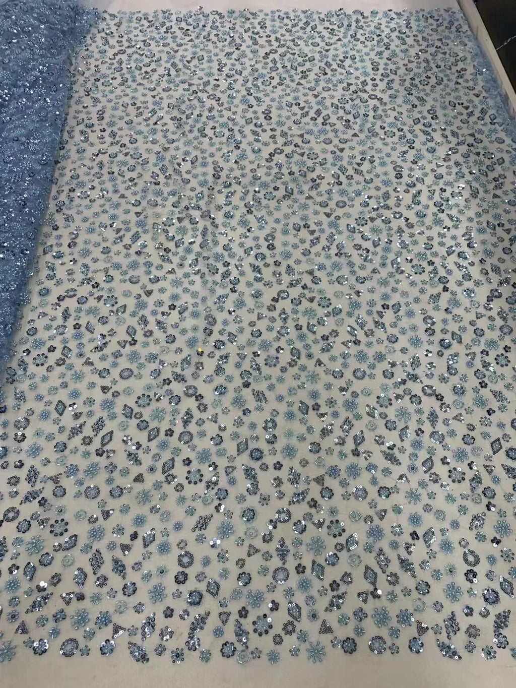 Tubo de cuentas brillantes y exquisitas de 23 colores para bordar uñas, flores tridimensionales, lentejuelas, tela para coser vestidos de noche.