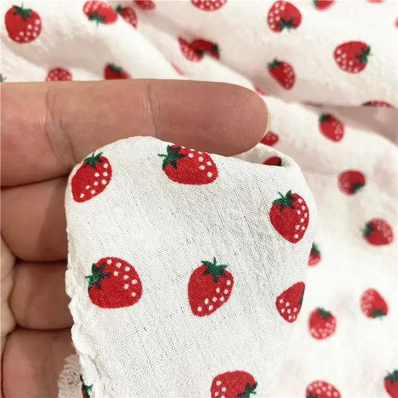 Tela opaca con estampado de fresas y burbujas de algodón de imitación para vestidos largos florales, protección solar, puños, decoración DIY