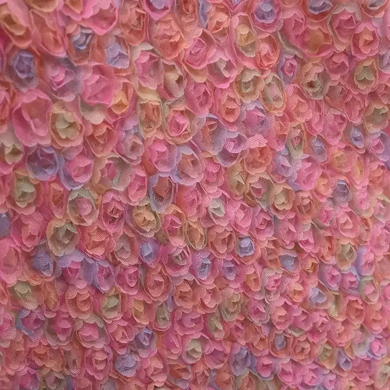 فستان زفاف كلاسيكي مطبوع عليه وردة ثلاثية الأبعاد مع لوحة قماش مطرزة وقماش شبكي مزين بالزهور