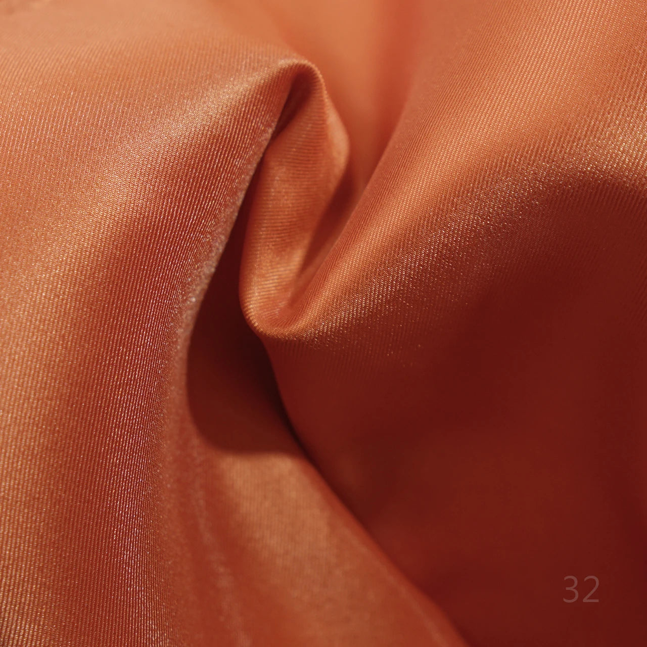 Tela de satén de sarga Mikado gris crujiente cosida para vestido de novia, vestido de fiesta, vestido de dama de honor, tela DIY hecha a mano