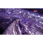 Tela de malla colgante con lentejuelas rectangulares brillantes de color verde y morado para coser vestidos de noche con tirantes y bailes.