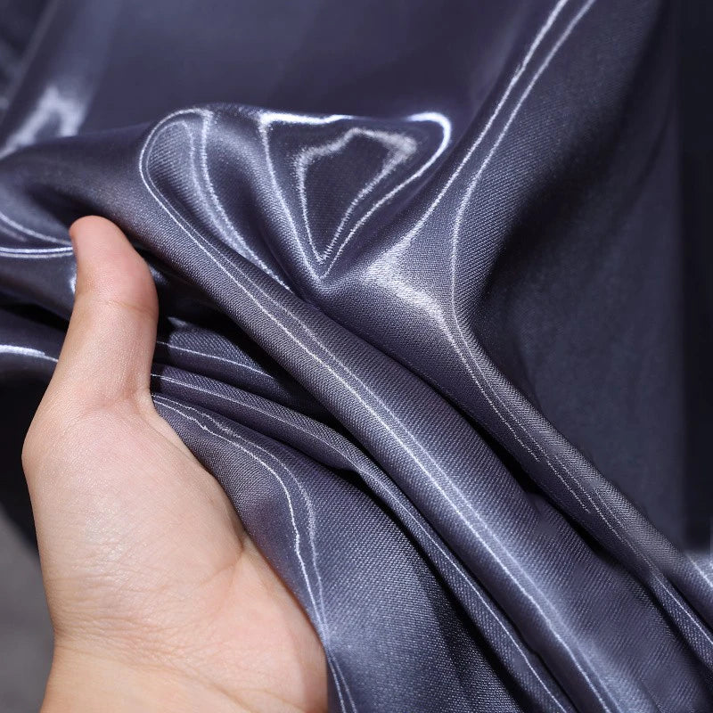 قماش ساتان سائل لامع - شارموز عاكس للملابس المسائية
