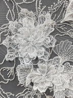 Bordado de cuentas de encaje con hilo floral 3D, color blanco crudo, hecho a mano, para vestido de novia, vestido de noche, tocado, accesorio, material