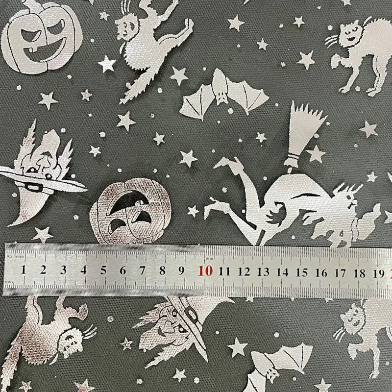 ديكور مشهد شبكة العنكبوت العابر للحدود في الهالوين، خلفية لعبة من القماش الشبكي، زي أداء يدوي الصنع، نسيج فريد من نوعه