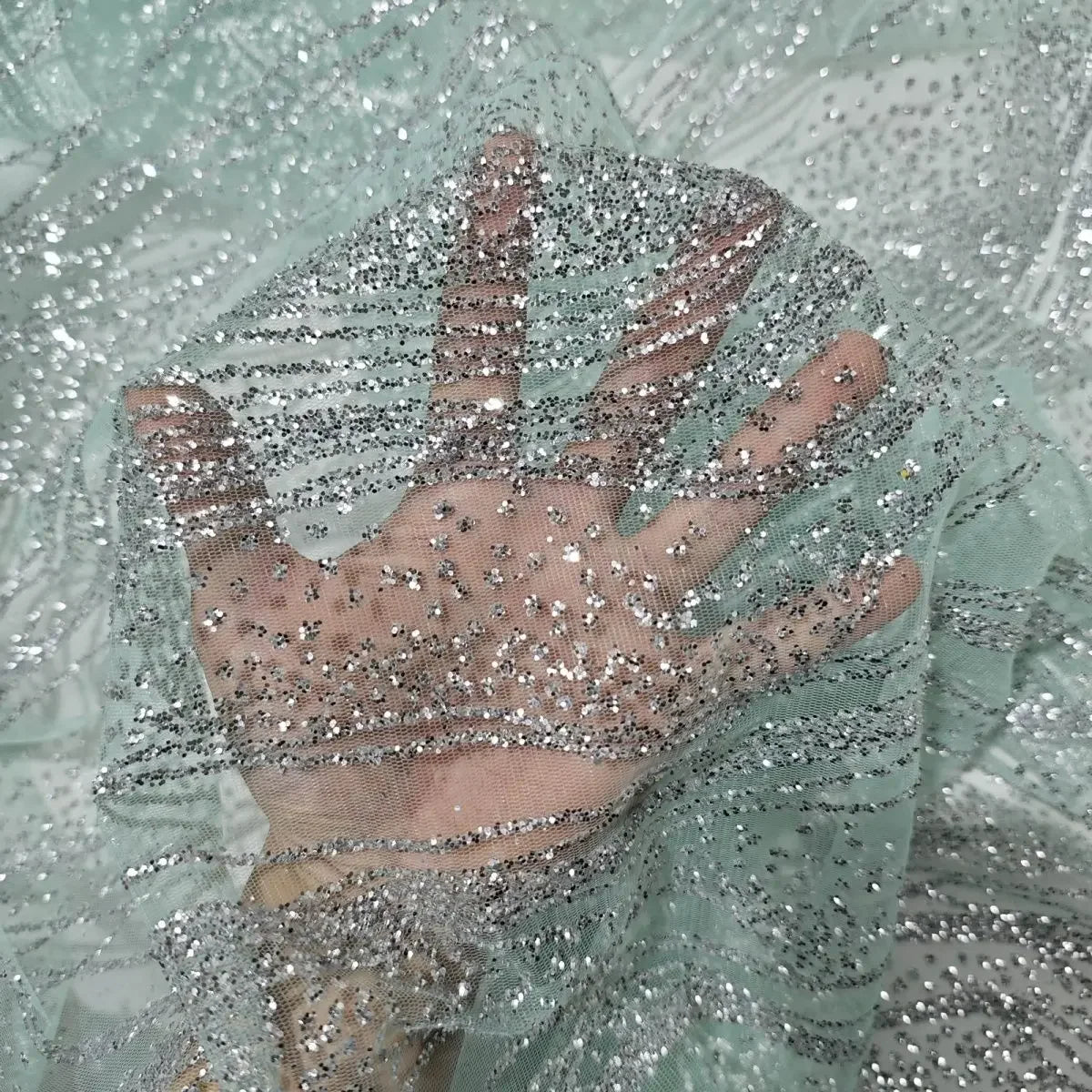 قماش بنمط موجة شبكية ذهبية لامعة بطباعة ساخنة - مادة اصنعها بنفسك 145 سم