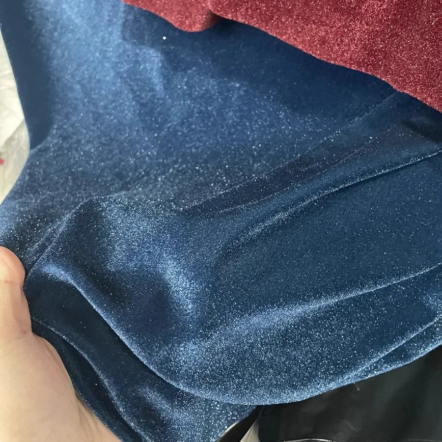 Tela de terciopelo rosa claro oscuro, acabado suave y brillante, elegante vestido de novia, tapicería, material de costura artesanal de lujo, ropa