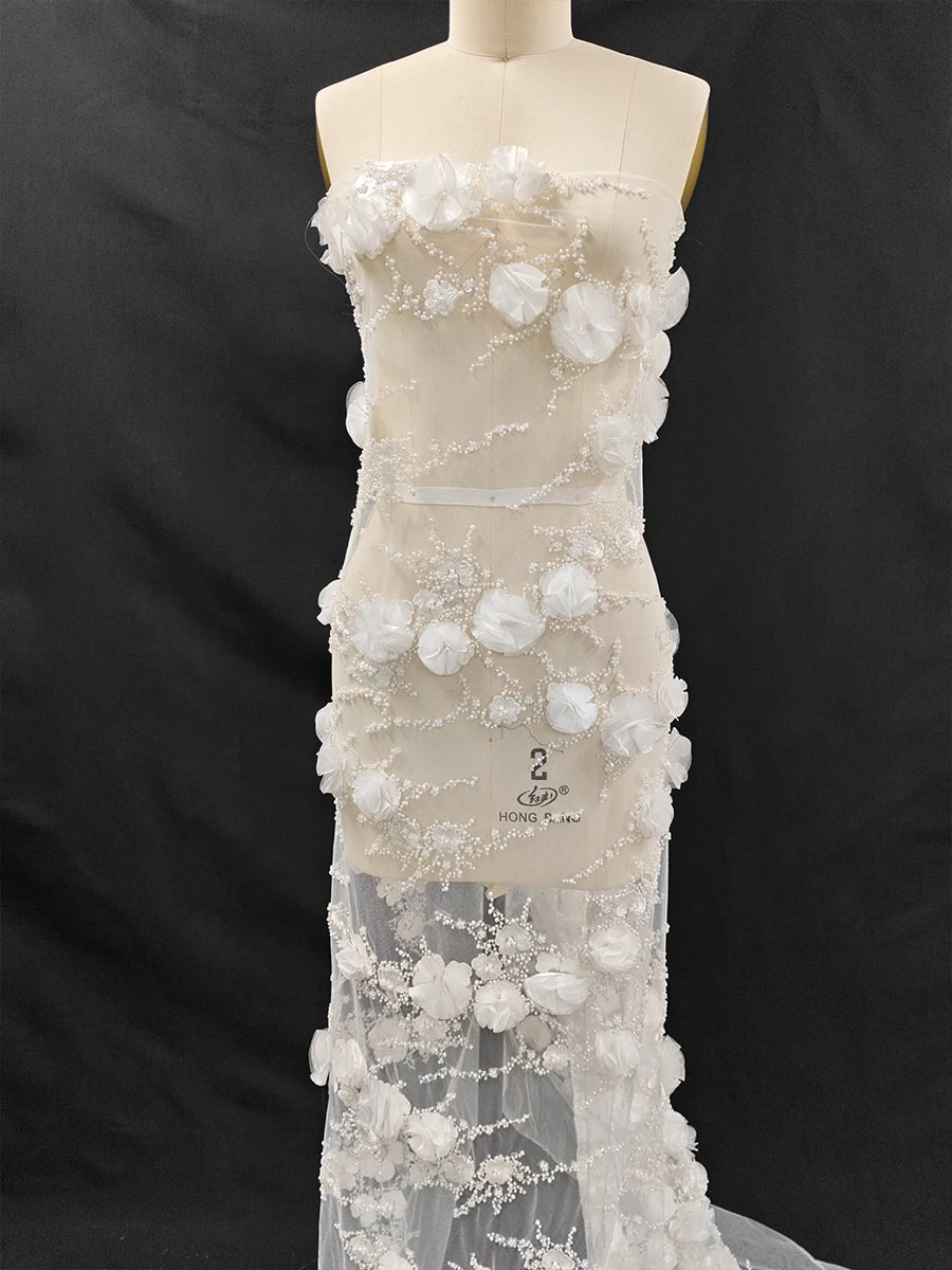 Nueva tela blanca tridimensional con bordado de cuentas para boda, tela de diseño de encaje para vestido de novia cosida