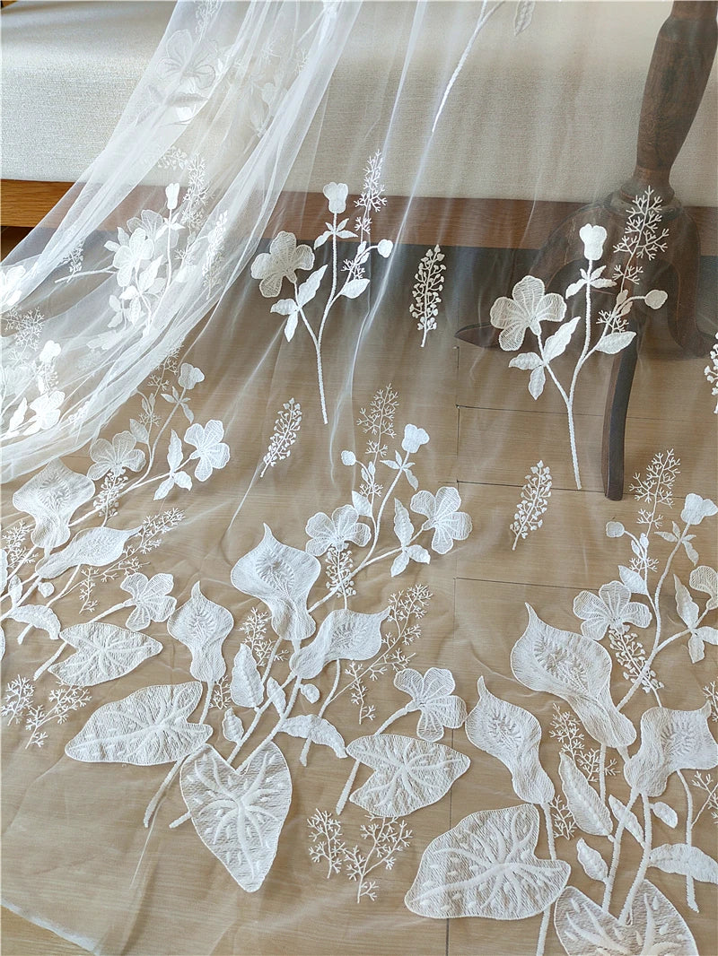 Vestido de novia de alta gama con encaje de cala y hueso de coche, ropa de regalo, cortina de puerta, tela de encaje, bordado, accesorios de bricolaje hechos a mano.