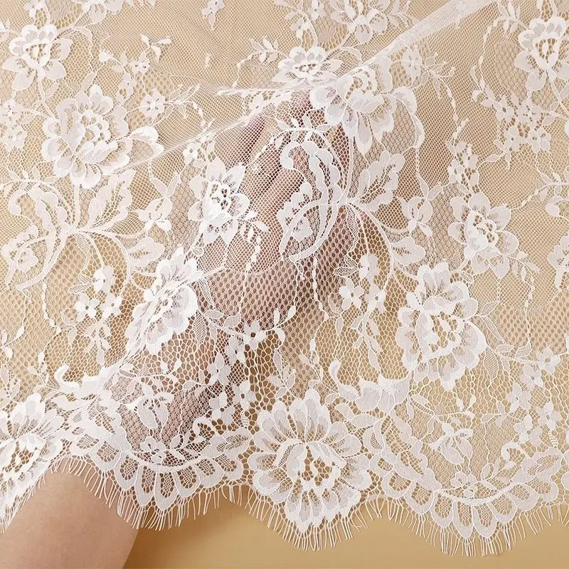 قماش الدانتيل الفرنسي مناسب لفساتين الزفاف والفساتين الرسمية وتصميمات الملابس وديكورات الستائر