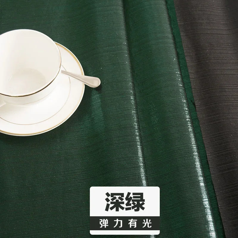 قماش مطاطي محبوك مجعد لامع بخطوط ذهبية وفضية لامعة مناسب لفستان زفاف ضيق وأزياء راقية