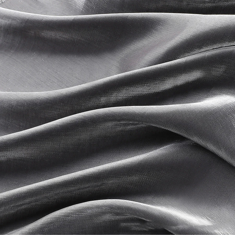 قماش حرير ساتان سائل نابض بالحياة - خامة لامعة لفساتين السهرة