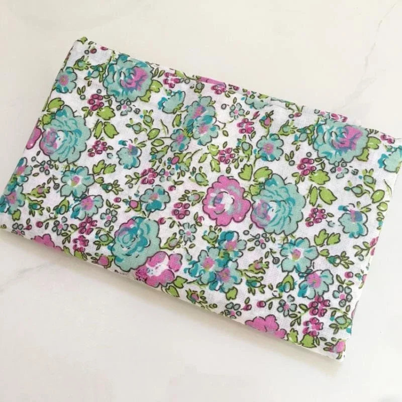 Tela de algodón puro con estampado floral campestre para ropa de bebé, vestidos, costura hecha a mano, acolchado DIY y manualidades de algodón suave.