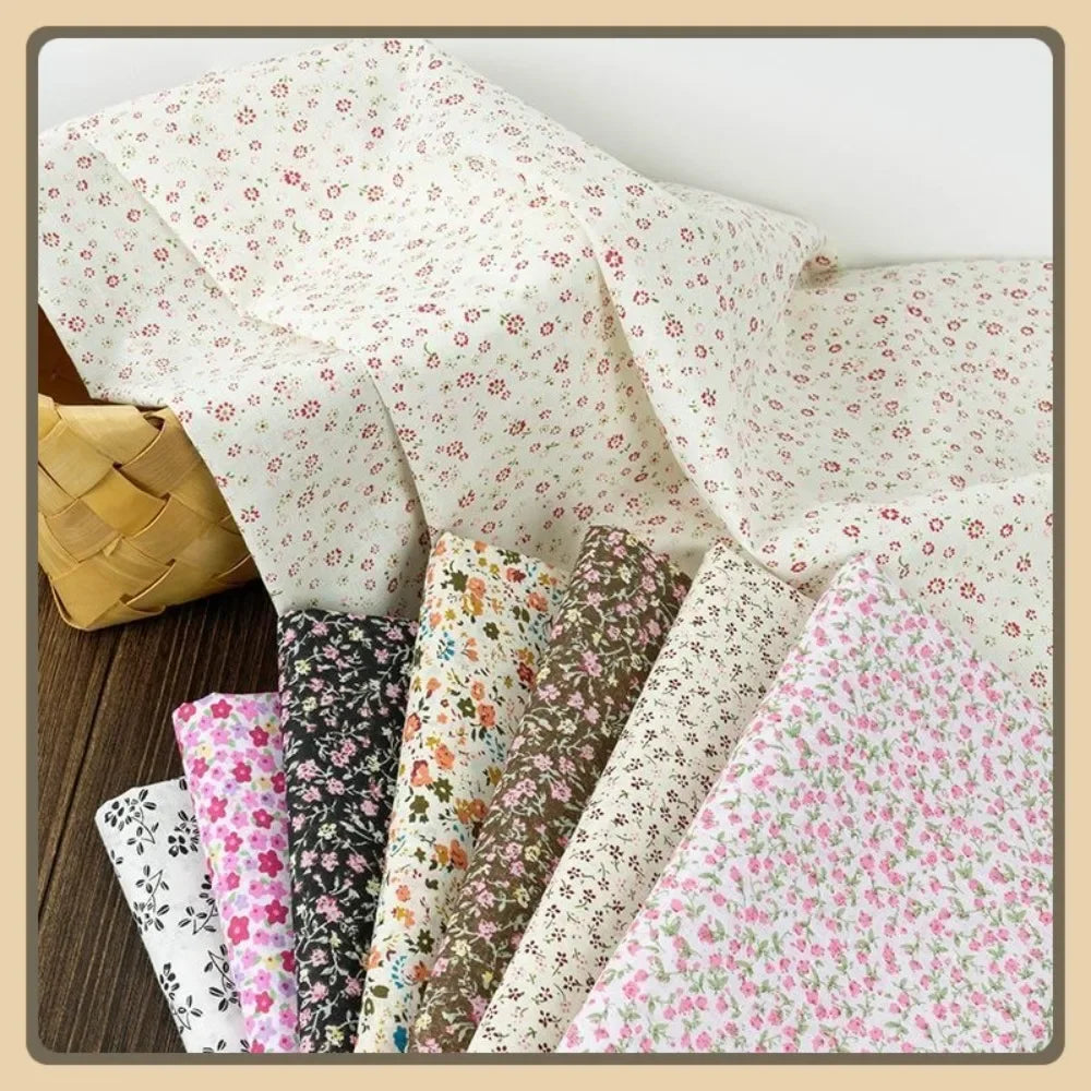Tela rústica de algodón con pequeñas flores - Material para manualidades de ropa de bebé (160 cm)