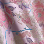 Tejido jacquard de satén ligero de doble cara con flores para prendas creativas de estilo retro y prendas de lujo.