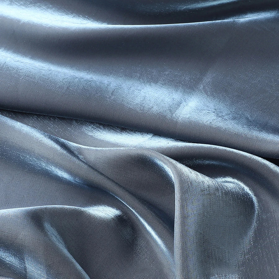قماش حرير ساتان سائل نابض بالحياة - خامة لامعة لفساتين السهرة