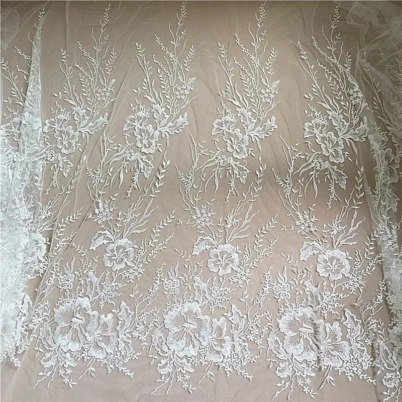 Encaje bordado floral glamuroso con ramas de lentejuelas para vestidos de novia, vestidos de novia, tela de encaje DIY de alta costura.