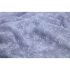 Tela de gasa jacquard con estampado de margaritas en gris claro y lunares afelpados, material floral tridimensional de verano para vestidos y blusas.