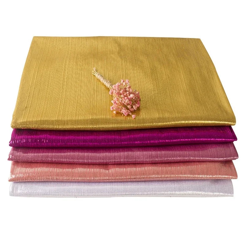 قماش مطاطي محبوك مجعد لامع بخطوط ذهبية وفضية لامعة مناسب لفستان زفاف ضيق وأزياء راقية