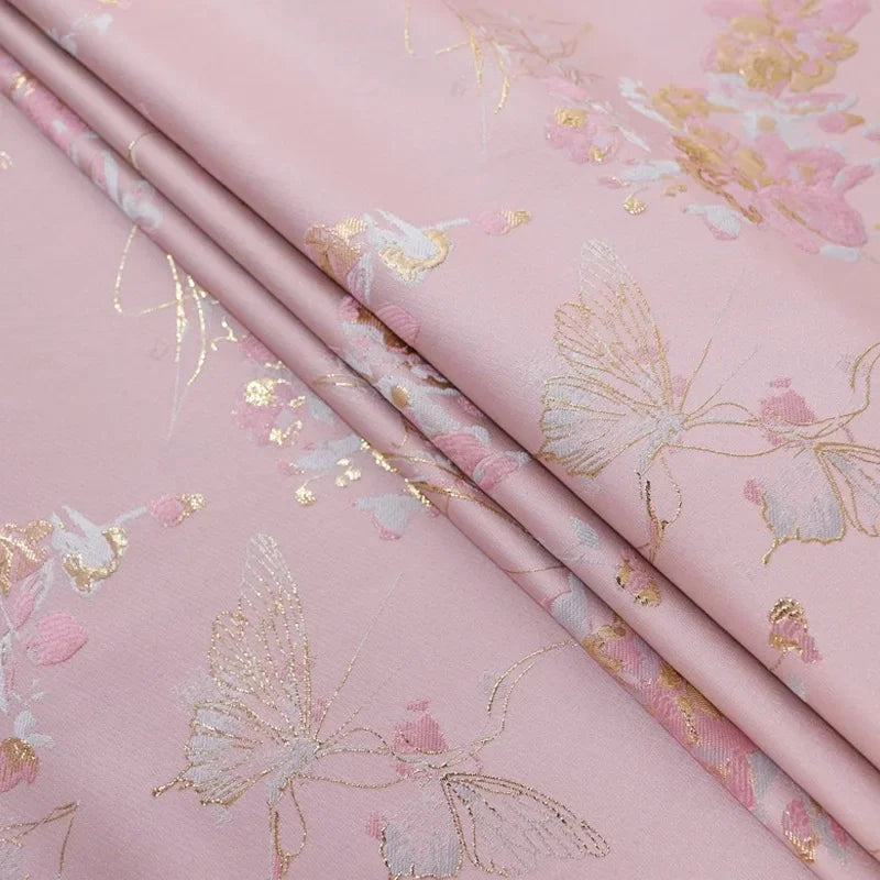 قماش بروكار جاكار بخيوط ذهبية - مادة فستان بنقشة الفراشة