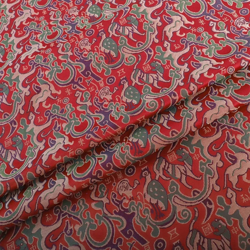 قماش جاكار فاخر بخيوط معدنية ونمط أنيق ومواد فاخرة وفساتين وتنورة وسترة وخياطة مصممة وخياطة راقية