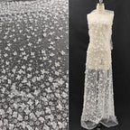 زهور مطرزة بالترتر وبتلات من الخرز وأقمشة مخيطة وفساتين زفاف عصرية وأقمشة يدوية الصنع