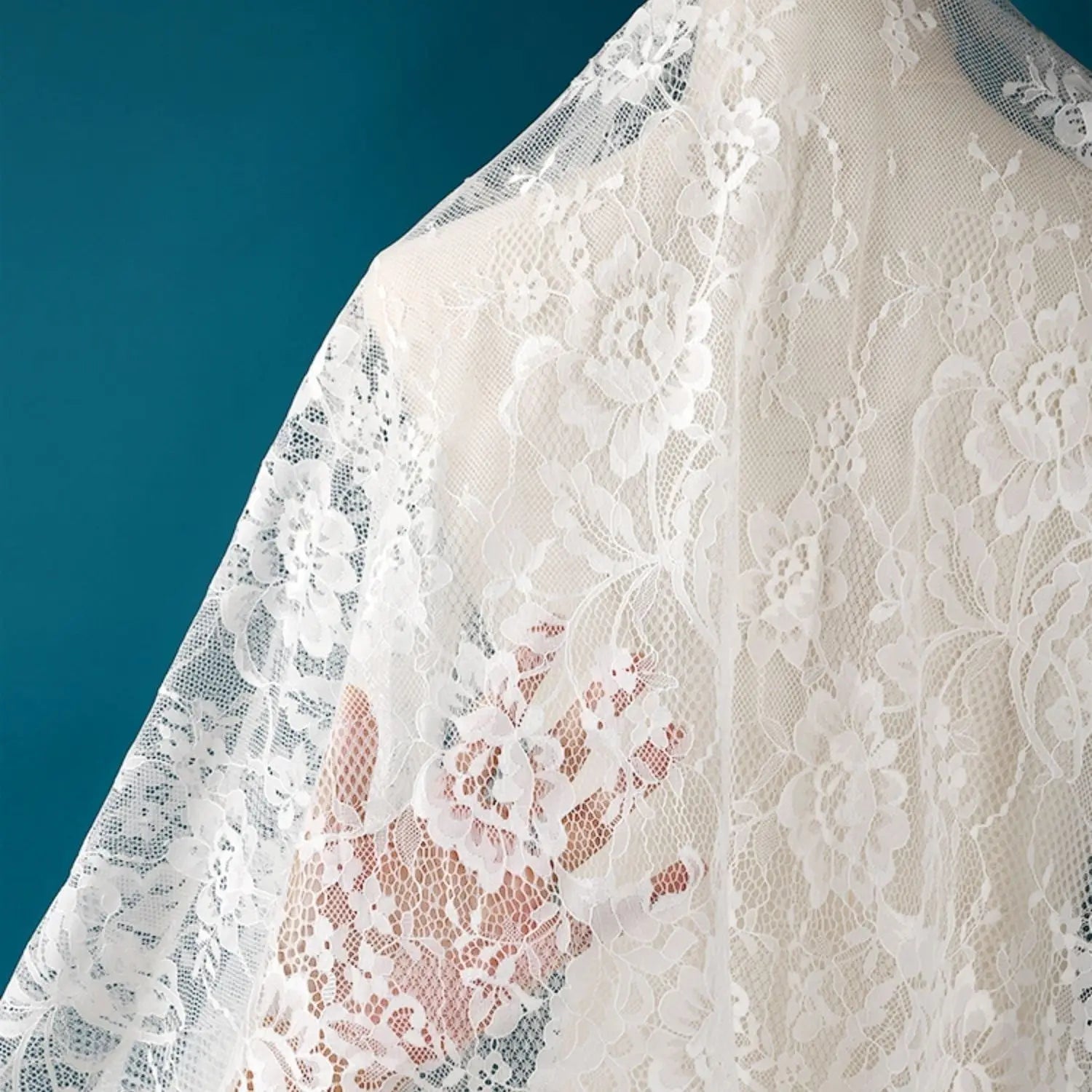 قماش الدانتيل الفرنسي مناسب لفساتين الزفاف والفساتين الرسمية وتصميمات الملابس وديكورات الستائر