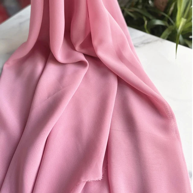 قماش شيفون للفساتين والتنانير والقمصان والملابس والديكورات ومشاريع الخياطة اليدوية، باللون الوردي والأرجواني