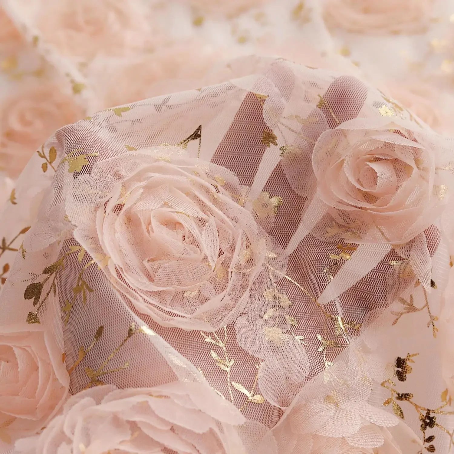 قماش دانتيل إكليل الورد البرتقالي والوردي مع تطريز ذهبي لمجموعة فساتين نسائية صيفية أنيقة من المواد الزهرية للخياطة العصرية