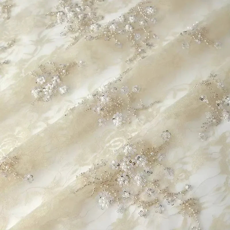 Parte inferior de encaje dorado albaricoque + parte inferior de organza Tela de bordado de cuentas de doble capa Costura Vestido de noche Vestido de novia Tela suave