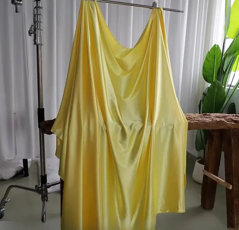 قماش حرير ساتان مرن - مادة ناعمة لامعة 145 سم