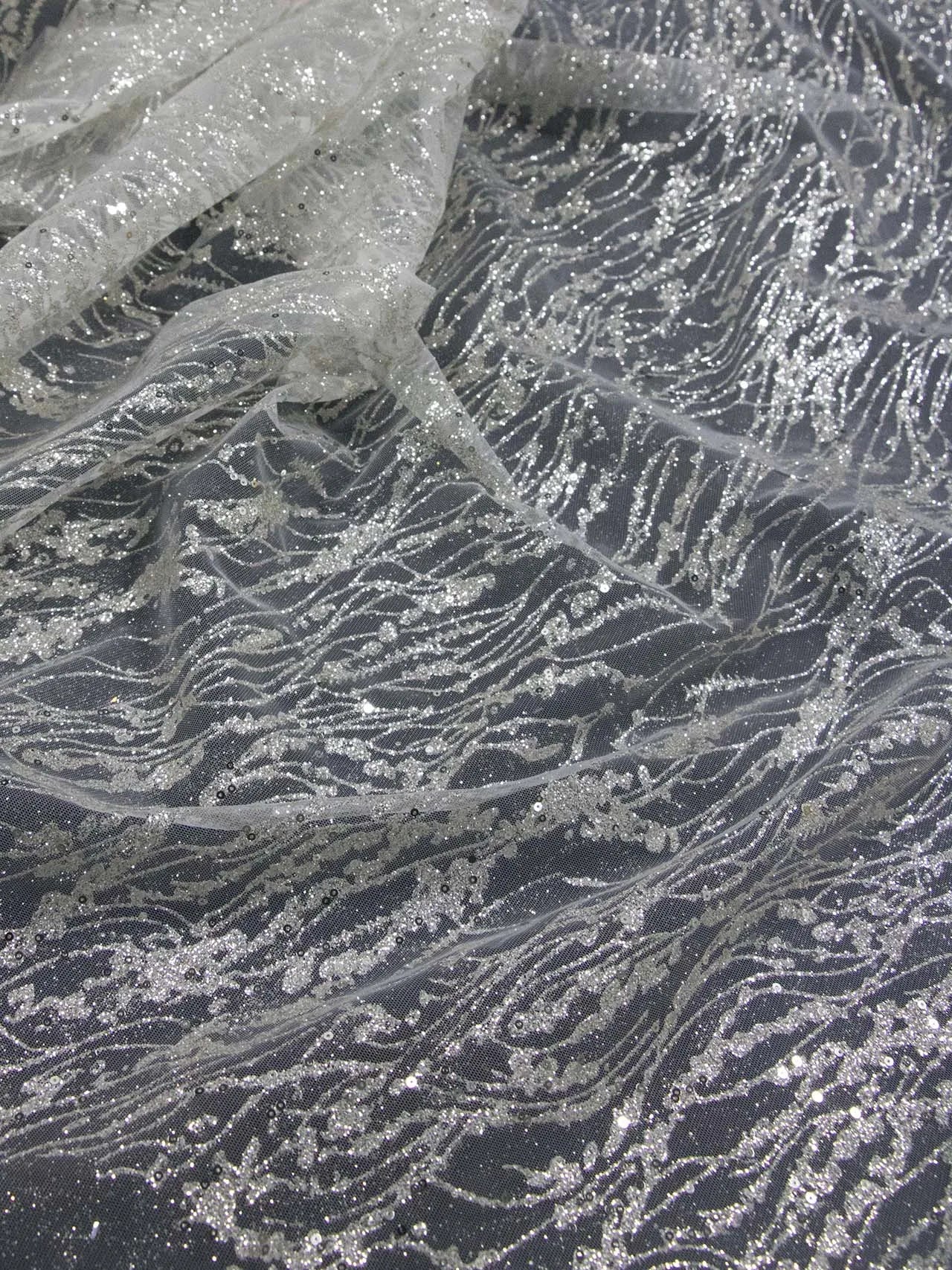 Tela de malla de polvo plateado en aerosol blanco de alta calidad para costura, decoración de bodas y bricolaje, ropa de alto rendimiento