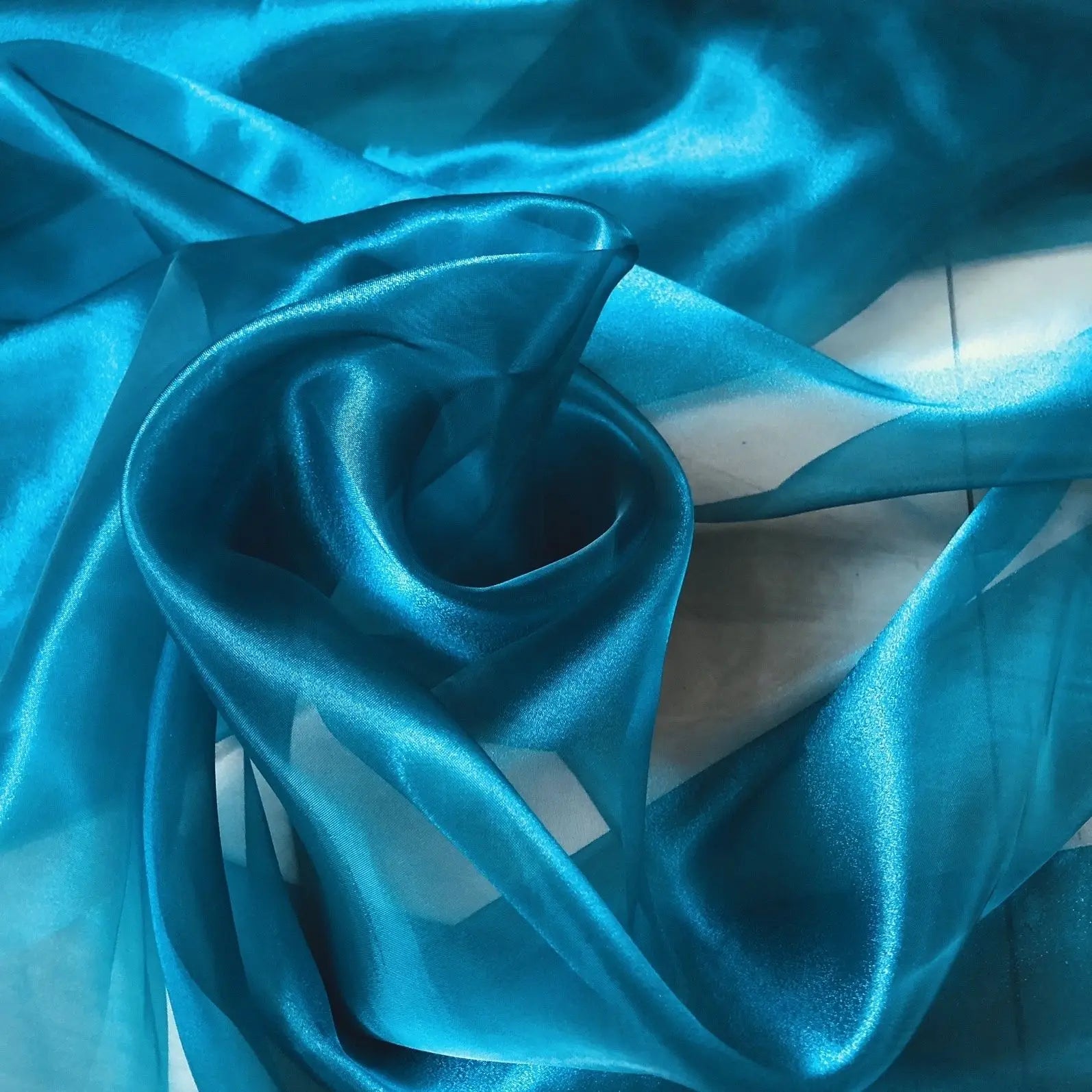 Crystal Organza Fabric Suitable For Wedding Dresses Formal Gowns Party Decorations And Background Designs