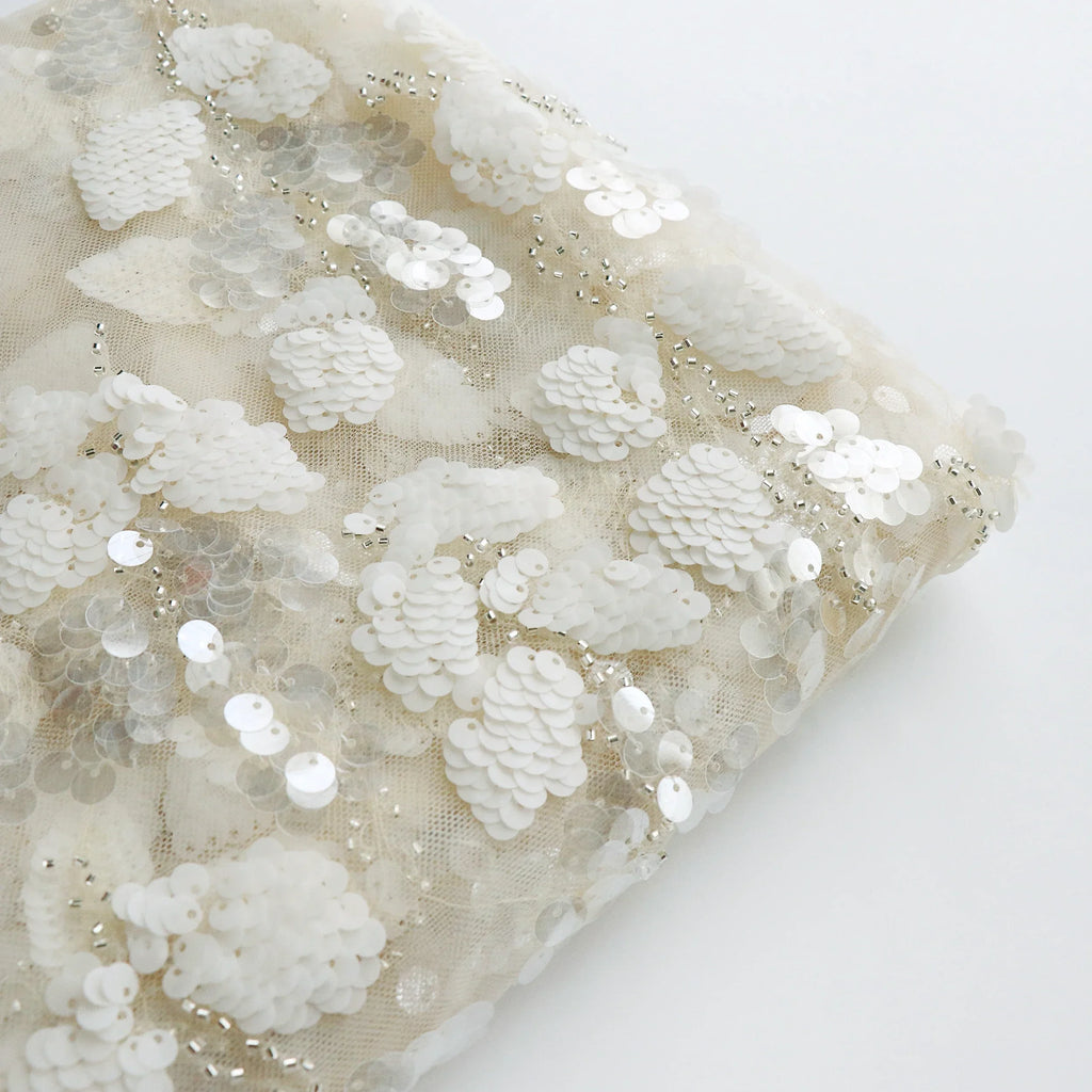 Tela de malla blanca con bordado de cuentas, tela de encaje con bordado de lentejuelas, tela de costura para decoración de cheongsam, tela personalizada